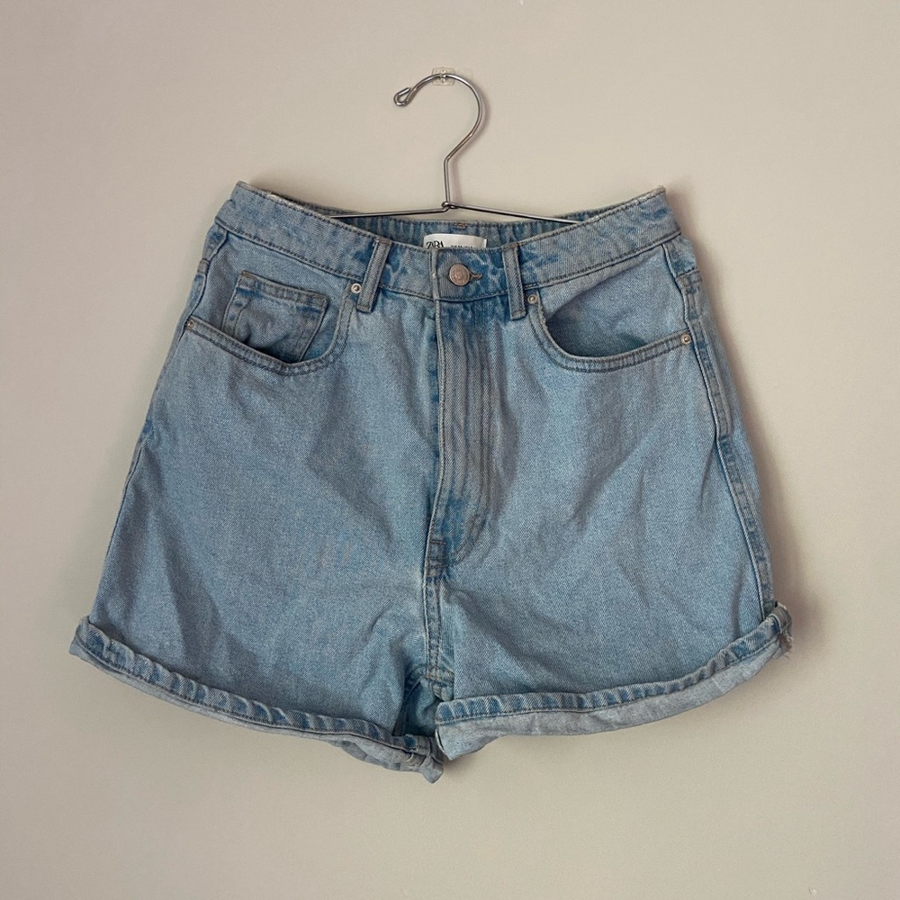 ZARA high rise denim shorts - size 6